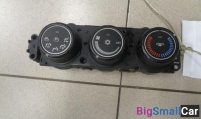 Блок управления отопителем (с кондиционером) от Mitsubishi Lancer 10 2007-2017